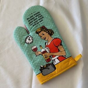 Retro Kitchen Oven Mitt with Fun Print